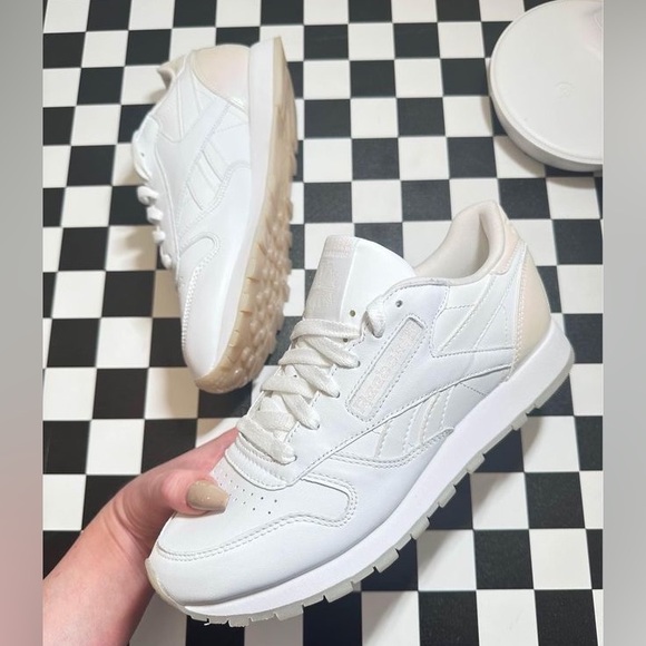 NEW REEBOK CLASSIC LEATHER PEARLESCENT DETA SIZE 7.5 - Picture 5 of 15